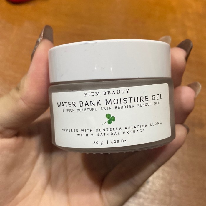 Cek Ingredients Eiem Beauty Water Bank Moisturizer Gel