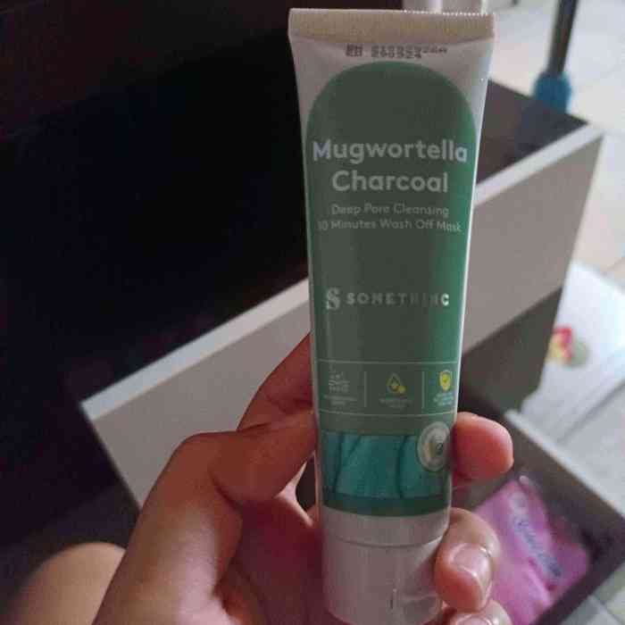 Cek Ingredients Somethinc Mugwortella Charcoal Deep Pore Cleanser Mask