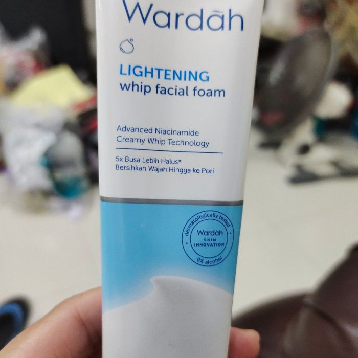 Cek Ingredients Wardah Lightening Whip Facial Foam