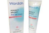 Cek Ingredients Wardah Perfect Bright Tone Up Cream