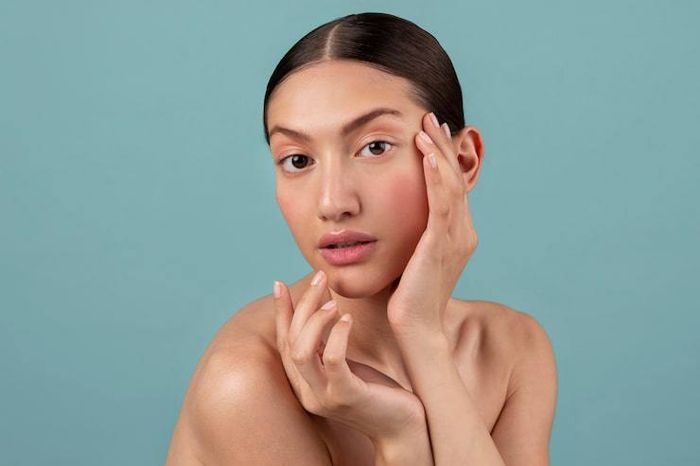 Ilustrasi pemilihan warna Bronzer yang tepat