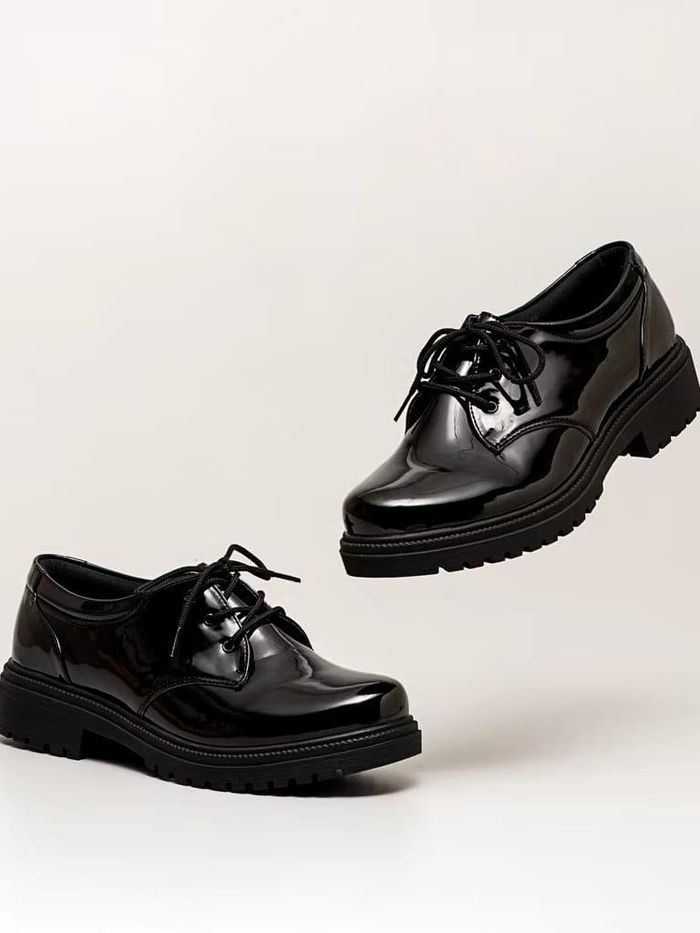 Sepatu oxfordFoto: Adorable Projects