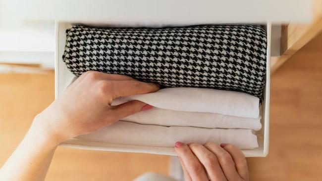 Bahan Pakaian Terbaik untuk Cuaca Panas: Nyaman & Sejuk