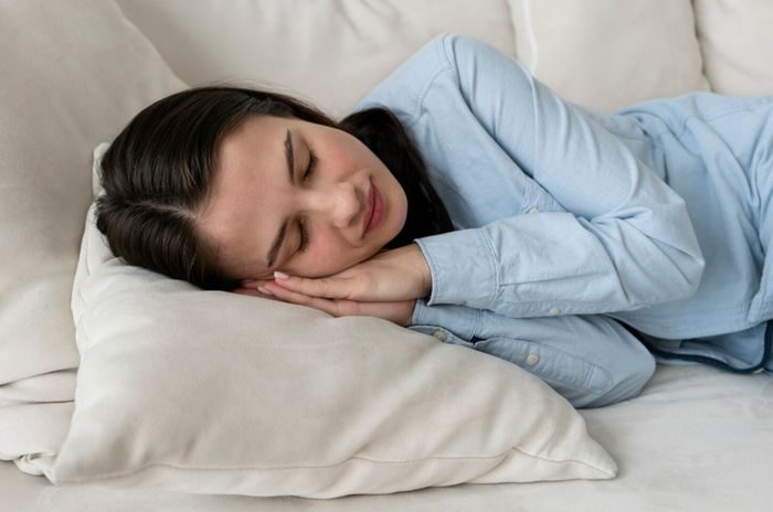 Ilustrasi tidur/Freepik: freepik