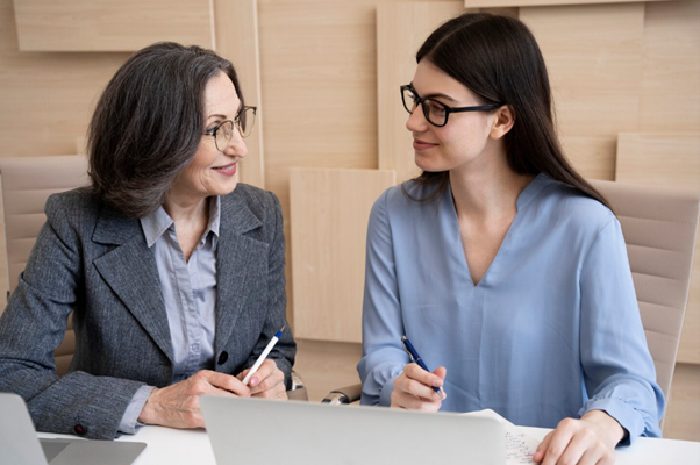 Ilustrasi diskusi/Freepik: freepik