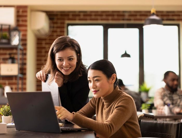 Ilustrasi memperlihatkan data/Freepik: DC Studio