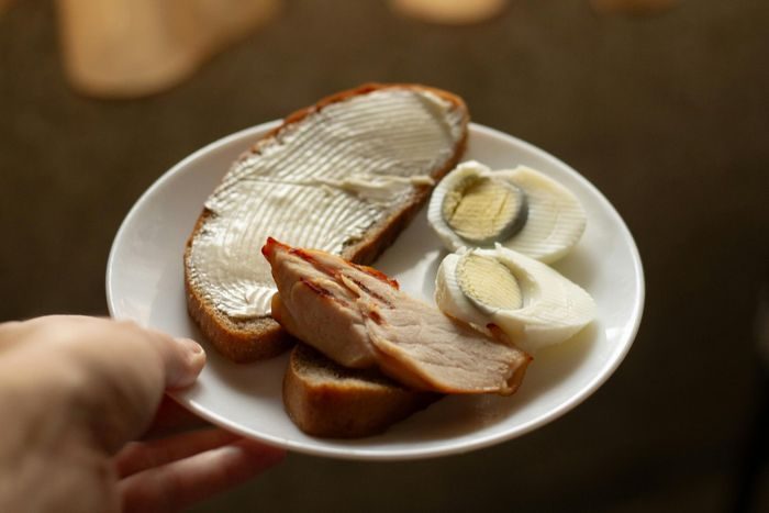 Memenuhi asupan protein