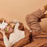 Ciri Kepribadian Pengguna Kaos Kaki Saat Tidur