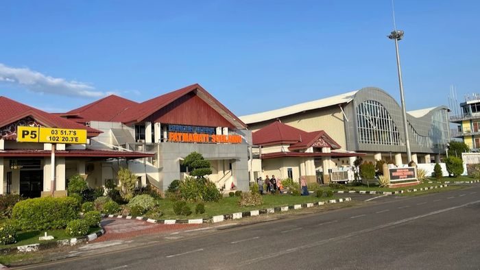 Bandara Fatmawati Soekarno