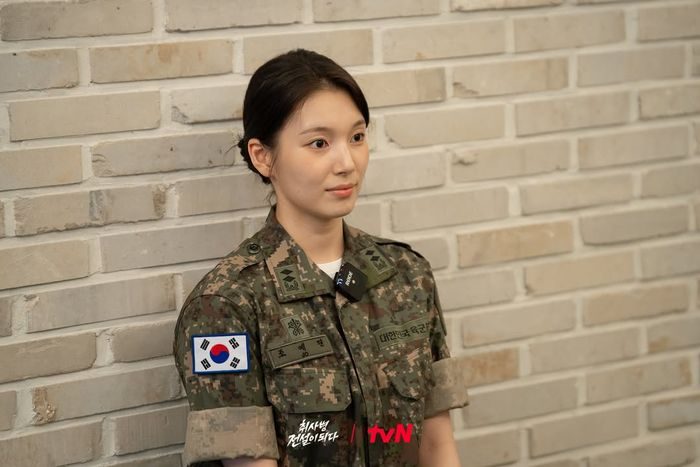 Potret Han Dong Hee saat pembacaan naskah drama The Legend of Kitchen Soldier