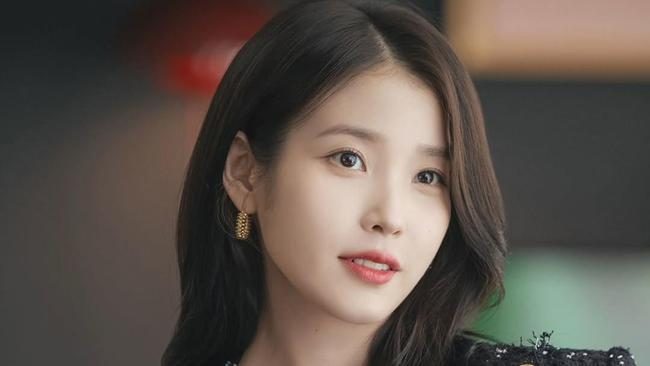 Gaya Old Money: 5 Baju Klasik Modis & Hemat