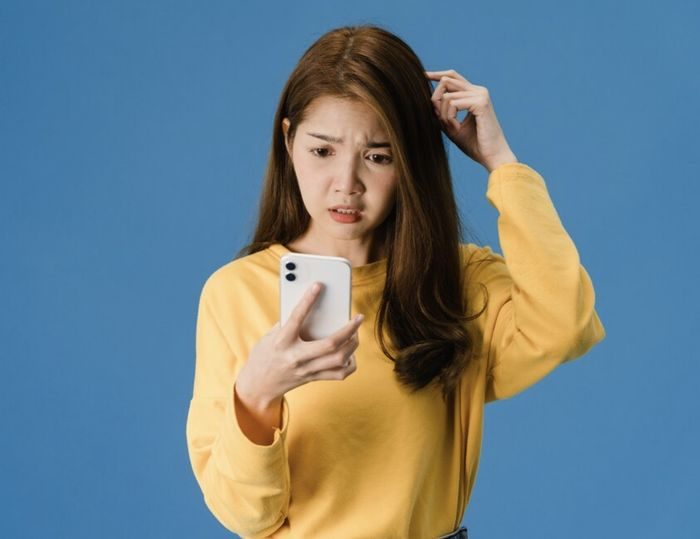 Ketika memulai investasi, hindari mengambil keputusan hanya berdasarkan emosi atau keinginan sementara.