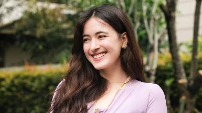 Selebriti Berkebaya Rayakan Hari Kartini: Cantik & Anggun