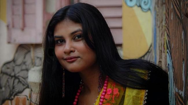 Tips Rambut Panjang & Kuat ala Perempuan India