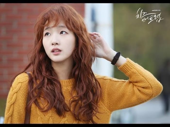 Kim Go Eun di drama Cheese in the Trap.