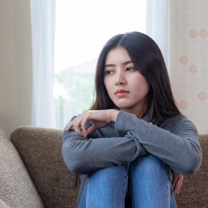 Rasa minder muncul dari pengalaman masa lalu, tekanan sosial, atau standar yang kita tetapkan sendiri. Cara cerdas untuk mengenali, menghadapi, dan mengatasi rasa minder.