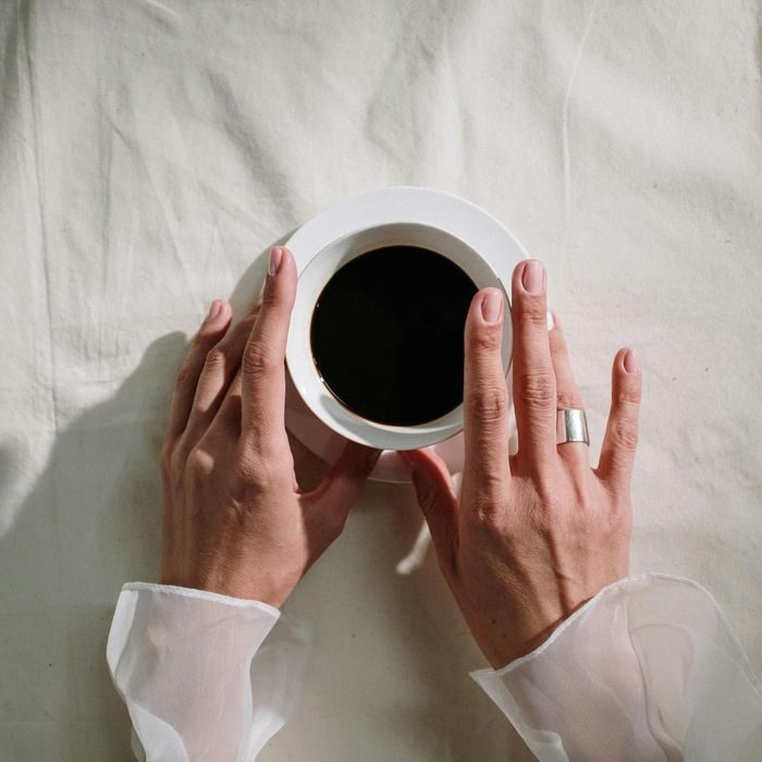 5 Ciri Kepribadian Orang yang Suka Minum Kopi Hitam Tanpa Gula 5 Ciri Kepribadian Orang yang Suka Minum Kopi Hitam Tanpa Gula