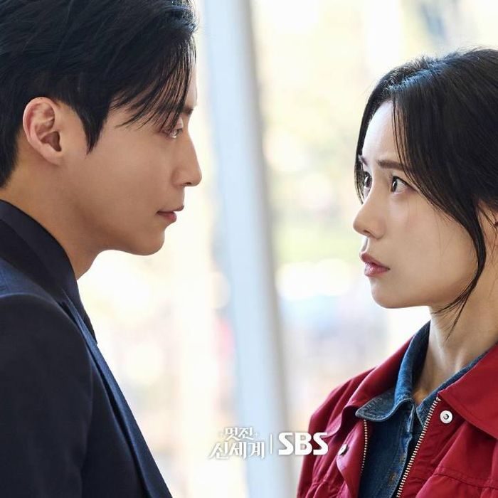 Heo Nam Joon dan Lim Ji Yeon dalam drama Korea My Royal Nemesis/ Foto: SBS Heo Nam Joon dan Lim Ji Yeon dalam drama Korea My Royal Nemesis/ Foto: SBS