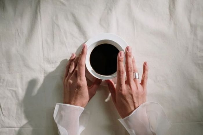 Buat kamu pencinta kopi, ada kabar baik, nih! Rupanya kopi masuk ke dalam daftar minuman terbaik untuk sarapan. Namun, untuk menurunkan berat badan, disarankan mengonsumsi kopi hitam tanpa tambahan gula maupun krim. Buat kamu pencinta kopi, ada kabar baik, nih! Rupanya kopi masuk ke dalam daftar minuman terbaik untuk sarapan. Namun, untuk menurunkan berat badan, disarankan mengonsumsi kopi hitam tanpa tambahan gula maupun krim.