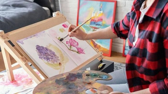 Gunakan waktu luang kamu untuk melakukan aktivitas kerajinan tangan atau mencoba ide visual baru. Kamu bisa mencoba dengan melukis, merajut, journaling atau membuat gelang dari manik-manik. Gunakan waktu luang kamu untuk melakukan aktivitas kerajinan tangan atau mencoba ide visual baru. Kamu bisa mencoba dengan melukis, merajut, journaling atau membuat gelang dari manik-manik.