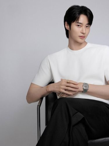 Byeon Woo Seok untuk BVLGARI Byeon Woo Seok untuk BVLGARI