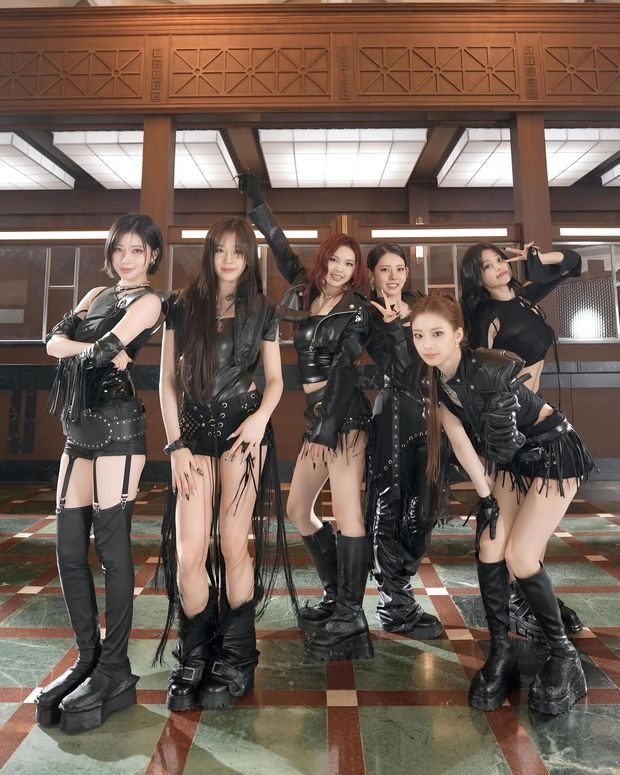 Potret BABYMONSTER/ Foto: instagram.com/babymonster_ygofficial Jadwal konser 'CHOOM' yang dirilis oleh BABYMONSTER pada (11/5) masih belum sepenuhnya lengkap. YG Entertainment akan segera mengungkap jadwal rangkaian konser CHOOM di kawasan Amerika dalam waktu dekat.