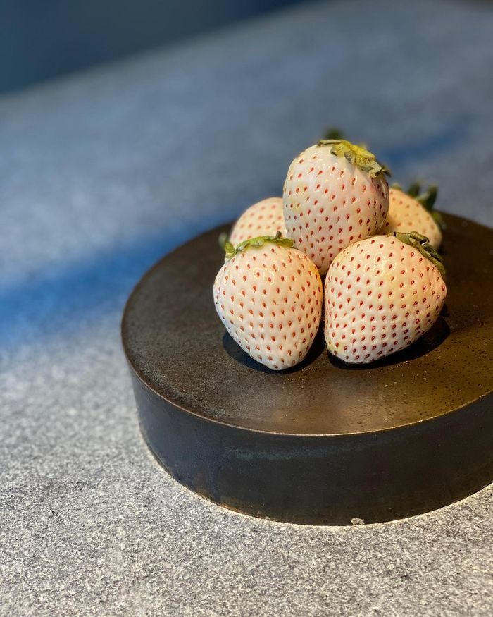 Buah termahal di dunia. Strawberry white jewel dari Prefektur Saga, Jepang