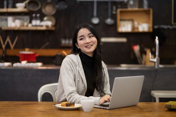 Orang yang tidak suka diperintah menunjukkan bahwa mereka memiliki rasa percaya diri yang tinggi.