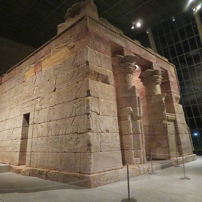 The Met menyimpan karya seni legendaris. Temple of Dendur menjadi salah satu yang populer