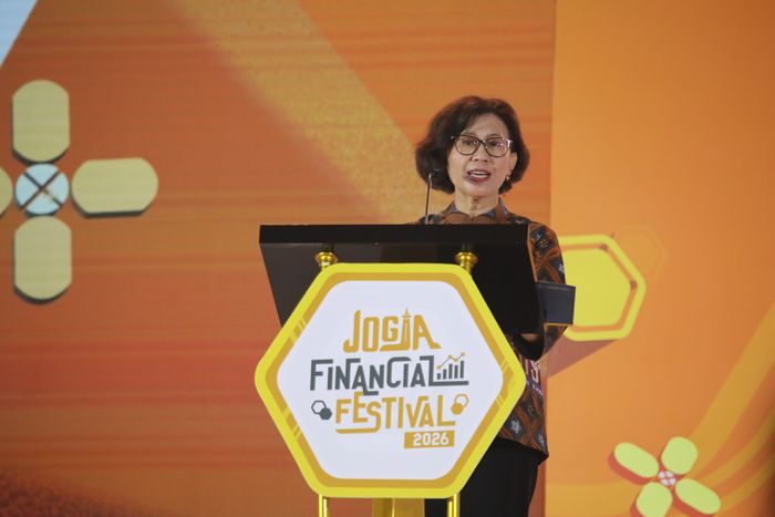 Rektor Universitas Gadjah Mada Ova Emilia menyampaikan sambutan di seremoni pembukaan JFF 2026
