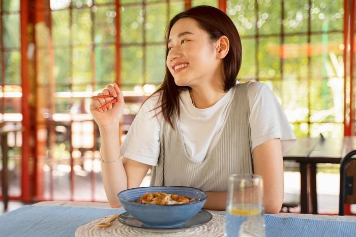 Kebiasaan Setelah Bangun Tidur yang Bikin Badan Ramping Tanpa Harus ke Gym