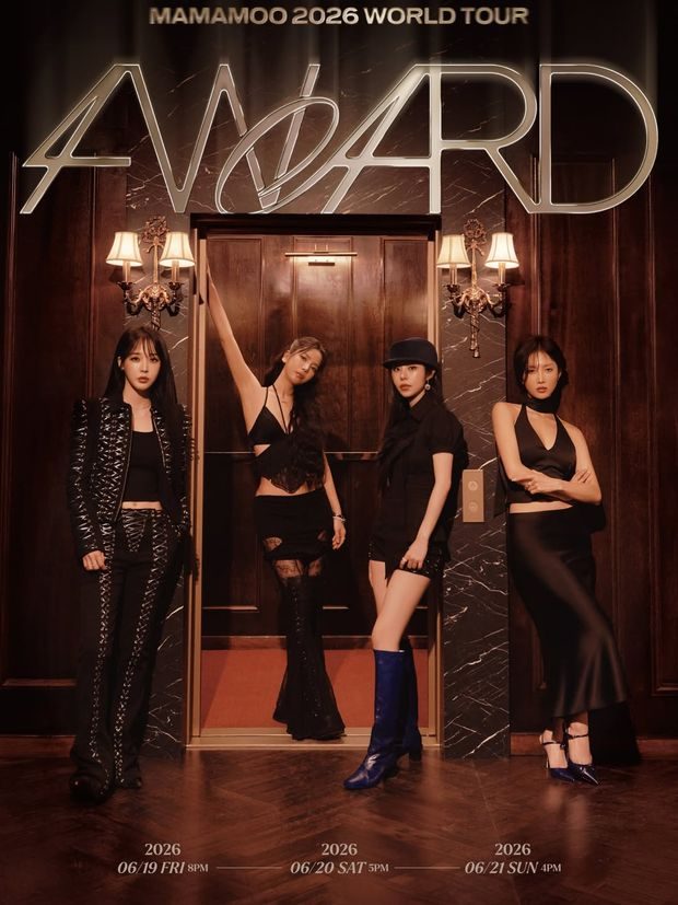 Potret MAMAMOO dalam poster konser '4WARD'/ Foto: instagram.com/mamamoo_official MAMAMOO melambungkan antusias publik terhadap kembalinya mereka di industri musik dengan merilis poster konser '4WARD'.