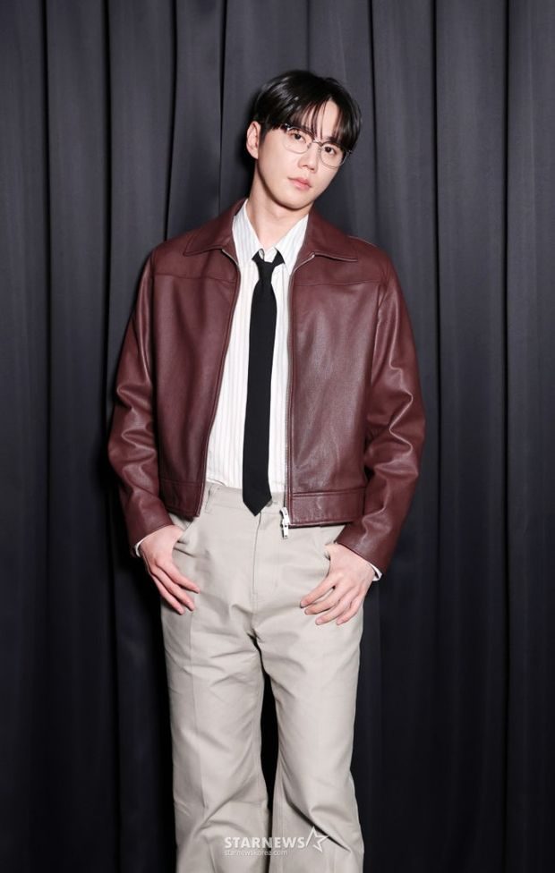 Potret wawancara Lee Jun Young/ Foto: m.entertain.naver.com Potret wawancara Lee Jun Young/ Foto: m.entertain.naver.com