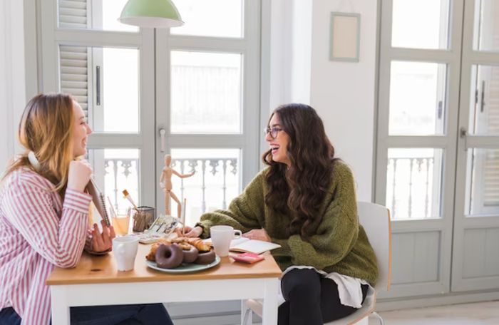 Restrained introvert cenderung hati-hati dan butuh waktu untuk merasa nyaman. Mereka lebih suka situasi yang terencana dan stabil./ Foto: freepik.com Restrained introvert cenderung hati-hati dan butuh waktu untuk merasa nyaman. Mereka lebih suka situasi yang terencana dan stabil./ Foto: freepik.com