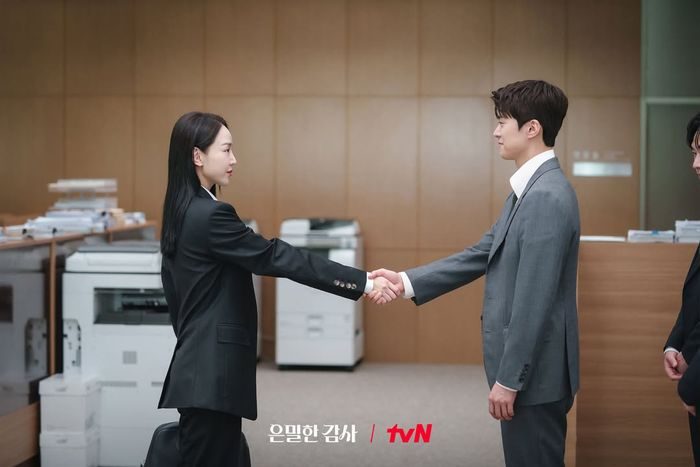 Potret Shin Hae Sun dan Gong Myung dalam drama 'Filling for Love'.