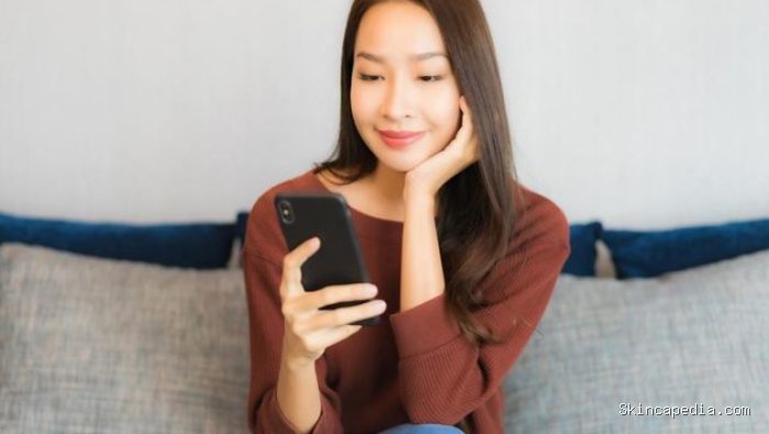 Orang yang lebih suka chat adalah orang yang reflektif. Mereka juga menyukai ketenangan untuk mengisi energi. Orang yang lebih suka chat adalah orang yang reflektif. Mereka juga menyukai ketenangan untuk mengisi energi.