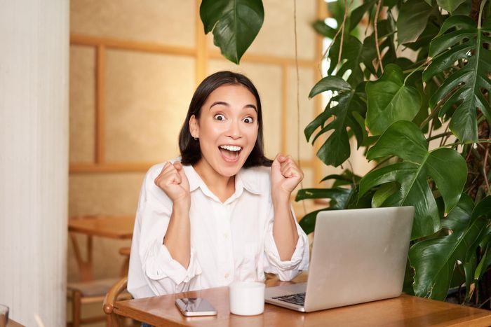 Orang bermental tangguh mengucapkan berulang bahwa dirinya bisa. Orang bermental tangguh mengucapkan berulang bahwa dirinya bisa.