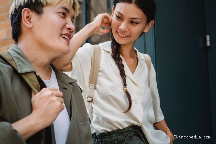 Introvert cerdas tidak asal bicara. Mereka sangat memerhatikan apa yang mereka ucapkan. Introvert cerdas tidak asal bicara. Mereka sangat memerhatikan apa yang mereka ucapkan.