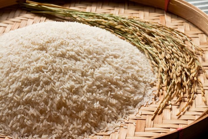 Kualitas beras yang kurang bagus memiliki peran pada hasil nasi itu sendiri Kualitas beras yang kurang bagus memiliki peran pada hasil nasi itu sendiri