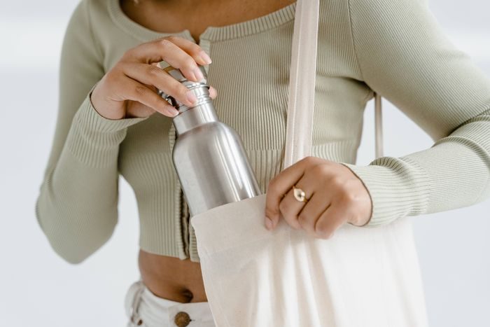 tips mencuci tumbler agar tidak mudah bau
