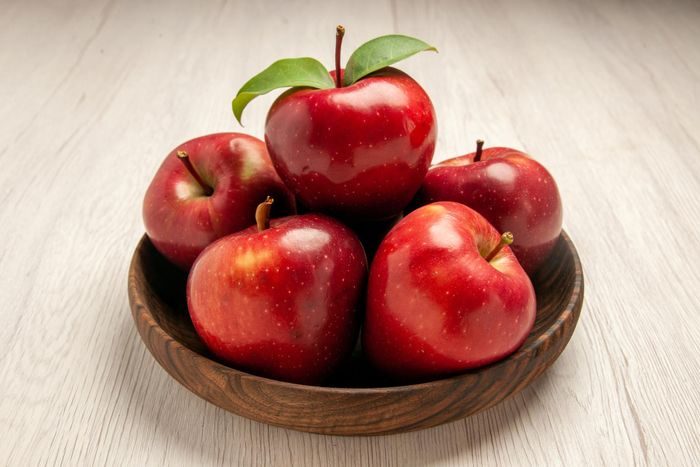 Rutin makan apel di pagi hari juga dapat membantu menjaga kesehatan mental dan suasana hati. Konsumsi buah dan sayur secara cukup berkaitan dengan kondisi psikologis yang lebih stabil. Rutin makan apel di pagi hari juga dapat membantu menjaga kesehatan mental dan suasana hati. Konsumsi buah dan sayur secara cukup berkaitan dengan kondisi psikologis yang lebih stabil.
