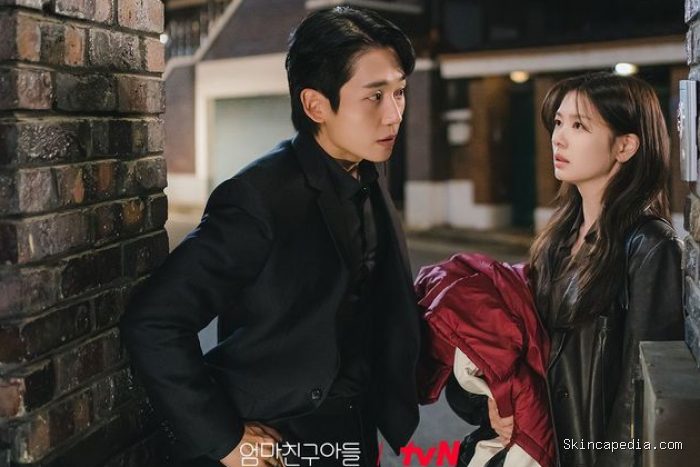 Jung Hae In dan Jung Soo Min di Love Next Door/ Foto: instagram.com/tvn_drama Jung Hae In dan Jung Soo Min di Love Next Door/ Foto: instagram.com/tvn_drama