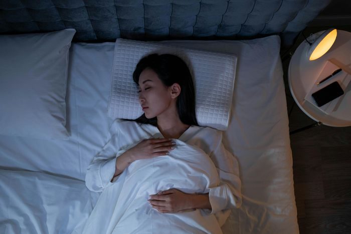 perempuan menolak tua akan langsung tidur karena mereka sudah memiliki jadwal tetap.