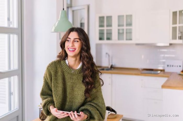Bagi kamu yang sedang menjalani program penurunan berat badan, oatmeal bisa menjadi pilihan menu yang tepat. Kandungan seratnya membantu memberikan rasa kenyang lebih lama./ Foto: magnific.com Bagi kamu yang sedang menjalani program penurunan berat badan, oatmeal bisa menjadi pilihan menu yang tepat. Kandungan seratnya membantu memberikan rasa kenyang lebih lama./ Foto: magnific.com