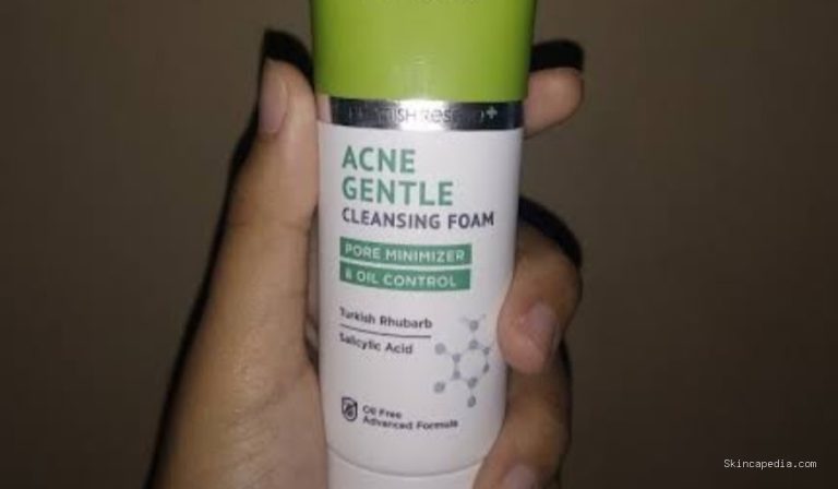 Azarine Gentle Anti Acne Foam: Intip Kandungan Terbaiknya