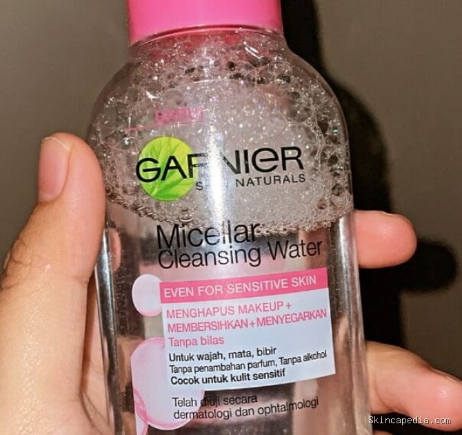 Garnier Micellar Water Pink vs Biru: Perbedaan Ingredients Lengkap