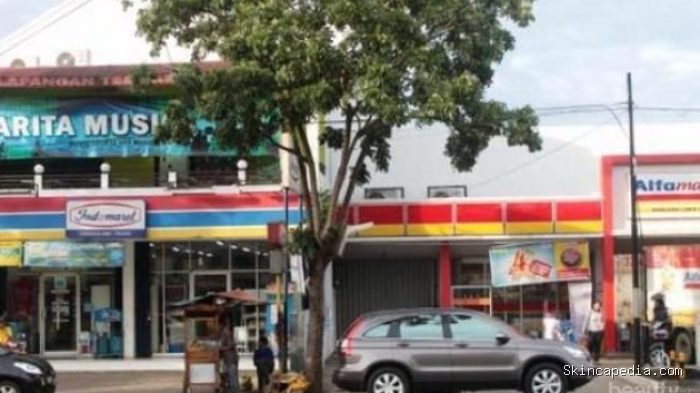 [FORUM] Kenapa ya, Indomaret dan Alfamart selalu berdampingan?