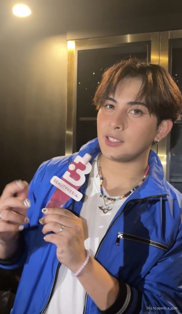 MAKI cerita membawa album “Kolorcoaster” dari Filipina ke Indonesia hingga tantangannya sebagai penyanyi MAKI cerita membawa album “Kolorcoaster” dari Filipina ke Indonesia hingga tantangannya sebagai penyanyi