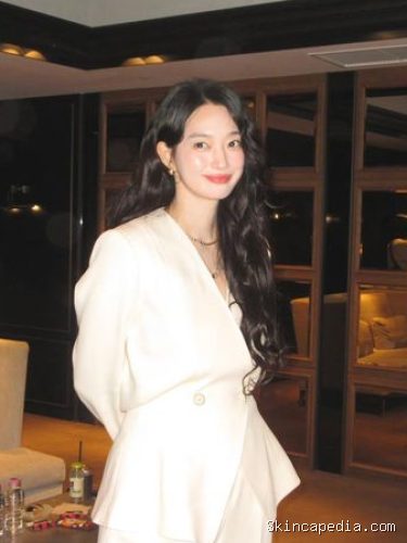 Shin Min Ah untuk premiere film The Eyes Shin Min Ah untuk premiere film The Eyes