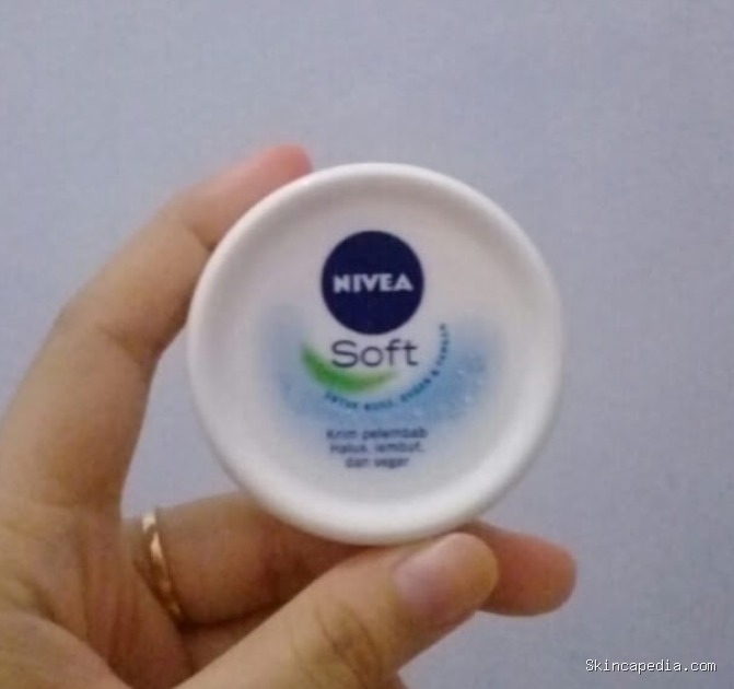 Nivea Soft Moisturizer: Cek Kandungan Bahan Utamanya